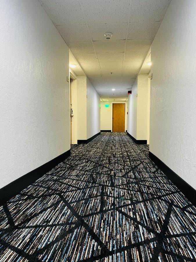 New Victorian Inn & Suites Omaha Dış mekan fotoğraf
