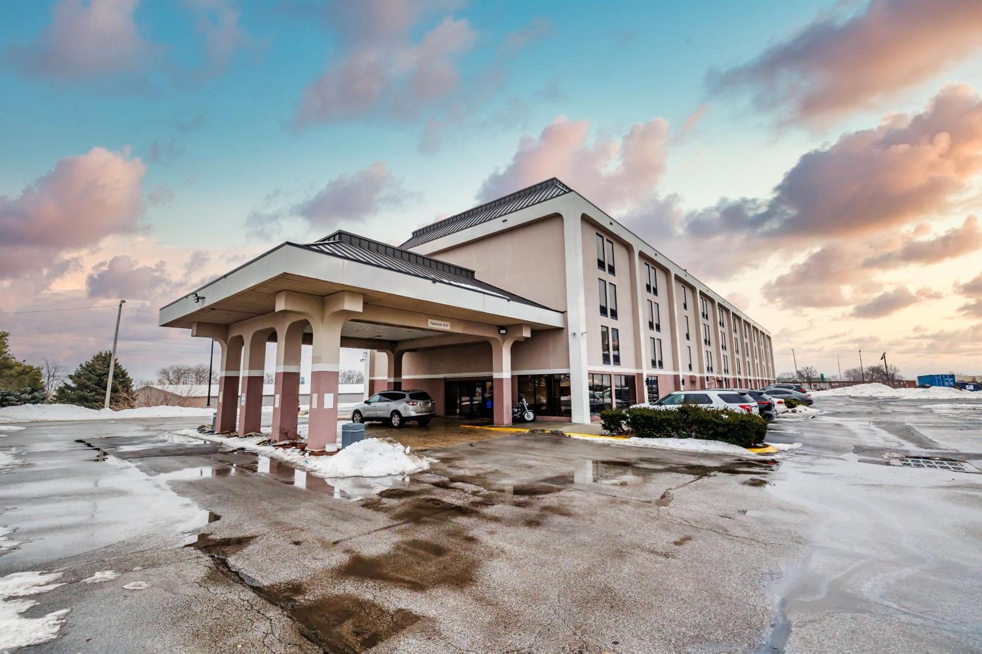 New Victorian Inn & Suites Omaha Dış mekan fotoğraf