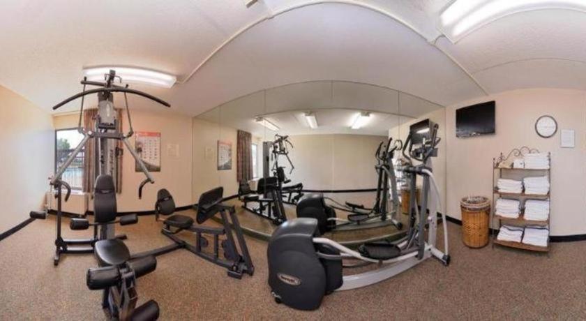 New Victorian Inn & Suites Omaha Dış mekan fotoğraf